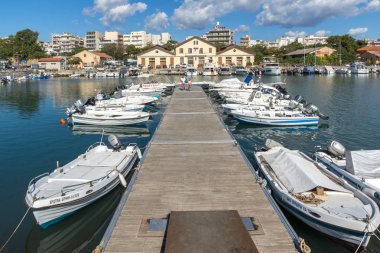 Dedeağaç, Yunanistan - 23 Eylül 2017: Liman ve şehir Dedeağaç, Yunanistan için Panorama