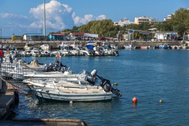 Dedeağaç, Yunanistan - 23 Eylül 2017: Liman ve şehir Dedeağaç, Yunanistan için Panorama
