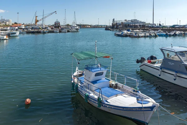 Dedeağaç, Yunanistan - 23 Eylül 2017: Liman ve şehir Dedeağaç, Yunanistan için Panorama