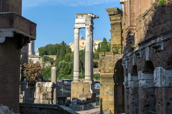 Roma, Itália - 22 de junho de 2017: As ruínas de teatro de Marcello na cidade de Roma — Fotografia de Stock