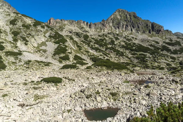 Paesaggio con passo sinistro Kralev Dvor, Pirin Mountain — Foto Stock