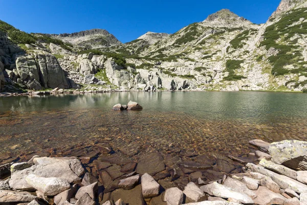 Пейзаж с перевалом Кралев Двор и Самодивские озера, Гора Пирин — стоковое фото