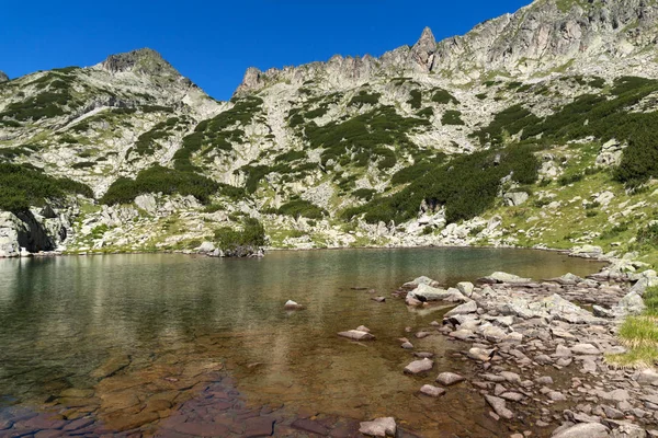 Landscape with Left Kralev Dvor pass and Samodivski lakes, Pirin Mountain, — Stok Foto