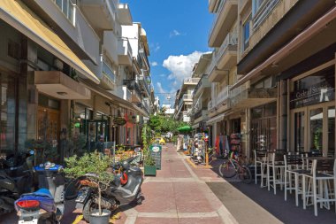 Dedeağaç, Yunanistan - 23 Eylül 2017: Dedeağaç şehri, Doğu Makedonya ve Trakya tipik sokakta