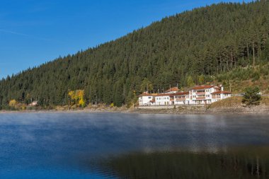 Golyam Beglik depo, Pazarcık bölgesi sonbahar görünümü şaşırtıcı