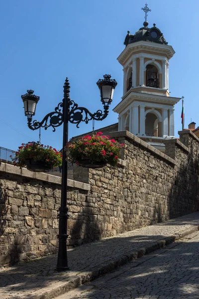 Plovdiv, Bulgarije - 1 September 2017: Kerk van veronderstelling van de Maagd Maria in de stad van Plovdiv, — Stockfoto