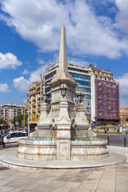 Thessaloniki, Yunanistan - 30 Eylül 2017: Çeşme merkezinde şehir Selanik, Yunanistan