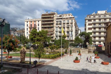 Thessaloniki, Yunanistan - 30 Eylül 2017: Agia Sofia Meydanı şehir Selanik, Yunanistan'görünümünü şaşırtıcı