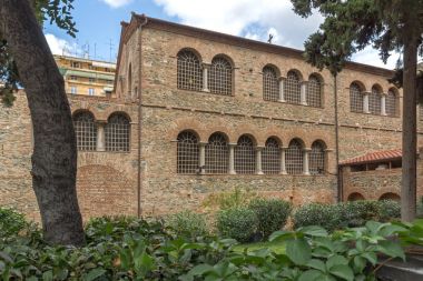 Thessaloniki, Yunanistan - 30 Eylül 2017: Acheiropoietos Thessaloniki, Yunanistan'ın şehir merkezinde, antik Bizans Kilisesi