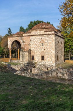 Nis, Sırbistan - 21 Ekim 2017: Sunset görünümünü Bali Camii kale, şehir, Nis