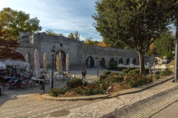 NIS, Servië - 21 oktober 2017: binnen mening van Fort en park in de stad van Nis — Stockfoto