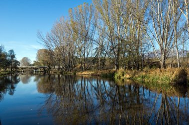 Kadin en - 15 taş kemer köprü Struma Nehri, Nevestino, Bulgaristan