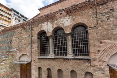 Thessaloniki, Yunanistan - 30 Eylül 2017: Acheiropoietos Thessaloniki, Yunanistan'ın şehir merkezinde, antik Bizans Kilisesi