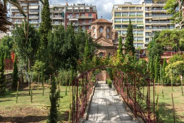 Thessaloniki, Yunanistan - 30 Eylül 2017: Antik Bizans Kilisesi, Panagia Chalkeonin Thessaloniki, Yunanistan'ın şehir merkezi