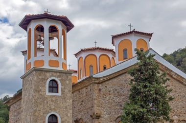 Etropole Manastırı, Bulgaristan - 21 Eylül 2013: Holy Trinity, Bulgaristan Etropole Manastırı