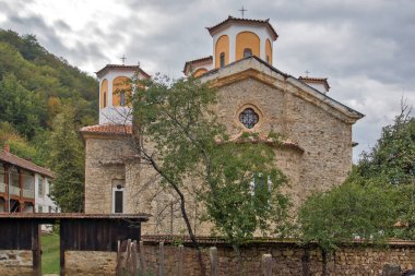 Etropole Manastırı, Bulgaristan - 21 Eylül 2013: Holy Trinity, Bulgaristan Etropole Manastırı