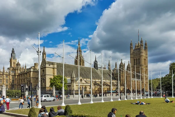 London, Anglia - június 16 2016: Collegiate templom a Szent Péter a Westminsterben, Londonban — Stock Fotó