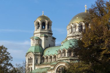Sofia, Bulgaristan - 7 Kasım 2017: Sofya Katedrali Saint Alexander Nevski altın kubbeleri