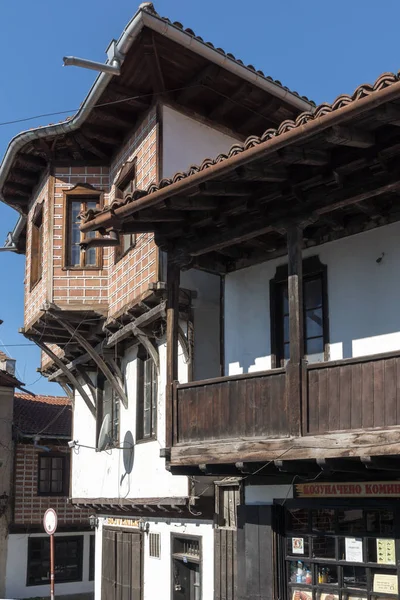 Veliko Tarnovo, Bulgarije - 11 April 2017: Huizen in de binnenstad van de stad van Veliko Tarnovo — Stockfoto