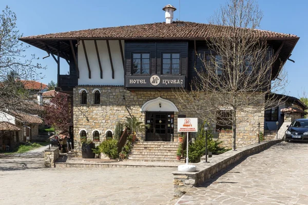 Veliko Tarnovo, Bulgarien - 11 April 2017: Gamla hus i byn arbanasi, Veliko Tarnovo regionen — Stockfoto