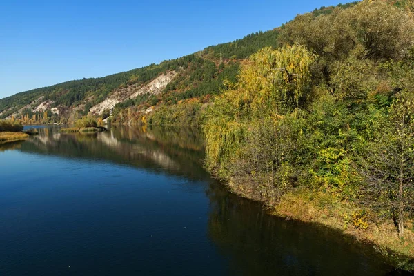 Hösten Landskap Iskar Floden Nära Pancharevo Sjön Lake Sofia City — Stockfoto