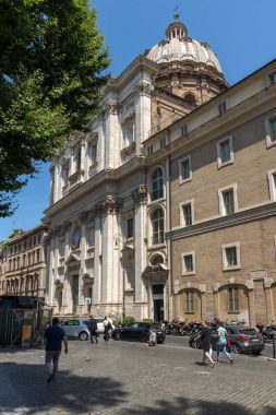 Rome, İtalya - 23 Haziran 2017: Gün batımı görünümü Basilica San Carlo AI Catinari Roma, İtalya