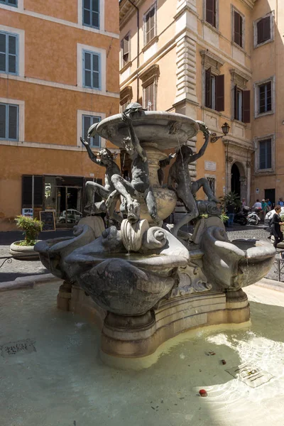 Ρώμη Ιταλία Ιουνίου 2017 Χελώνα Σιντριβάνι Και Πλατεία Στην Πόλη — Φωτογραφία Αρχείου