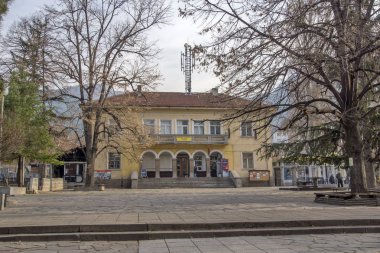 Ustina, Bulgaristan - 23 Aralık 2013: Merkezi, köy Ustina, Plovdiv bölge, Bulgaristan 