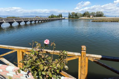 Porto Lagos, Yunanistan - 23 Eylül 2017: Saint Nicholas Porto Lagos, Doğu Makedonya ve Trakya, Yunanistan iki ada üzerinde bulunan manastır