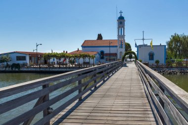 Porto Lagos, Yunanistan - 23 Eylül 2017: Saint Nicholas Porto Lagos, Doğu Makedonya ve Trakya, Yunanistan iki ada üzerinde bulunan manastır