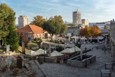 Nis, Sırbistan - 21 Ekim 2017: panoramik şehir NIS kale, Sırbistan