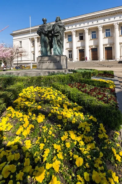 Sofia Bulgaria Abril 2017 Vista Primavera Biblioteca Nacional San Cirilo — Foto de Stock