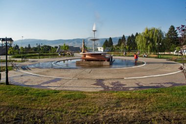 Şofben sıcak su Spa Resort Sapareva Banya, Bulgaristan ile Sapareva Banya, Bulgaristan - 13 Ağustos 2013: