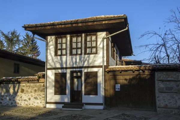 Panagyurishte, Bulgaristan - 13 Aralık 2013: Tarihi bina müzede Panagyurishte kasaba, Pazarcık bölge, Bulgaristan