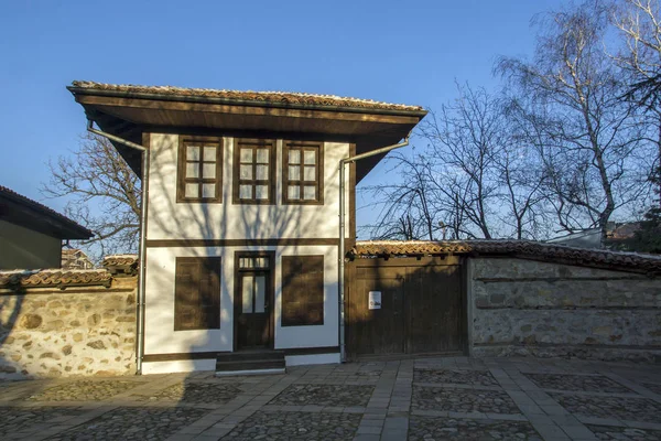 Panagyurishte, Bulgaristan - 13 Aralık 2013: Tarihi bina müzede Panagyurishte kasaba, Pazarcık bölge, Bulgaristan