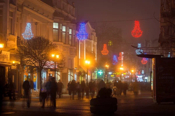 Płowdiw Bułgaria Grudnia 2017 Noc Panorama Ulicy Środkowej Dekorację Świąteczną — Zdjęcie stockowe