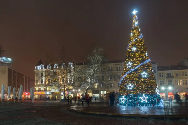 Plovdiv Bulgária Dezembro 2017 Árvore Natal Frente Prefeitura Plovdiv Bulgária — Fotografia de Stock