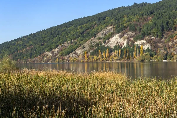 Hösten Pancharevo Sjön Lake Sofia City Region Bulgarien — Stockfoto