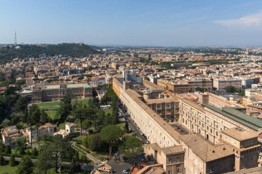 Vatikan ve Roma şehrinin panoramik kubbe St. Peter's Bazilikası'na, İtalya dan şaşırtıcı