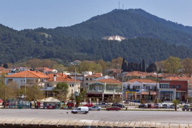 Thassos, Yunanistan - 5 Nisan 2016: Thassos şehri, Doğu Makedonya ve Trakya Yunanistan panoramik manzaralı 