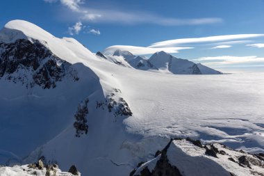 Swiss Alps kış manzara ve mount Breithorn, Canton Valais, İsviçre 