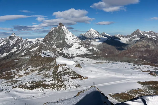 Mount Matterhorn Panoraması Kış Bulutlar Valais Canton Alpler Sviçre Ile — Stok fotoğraf