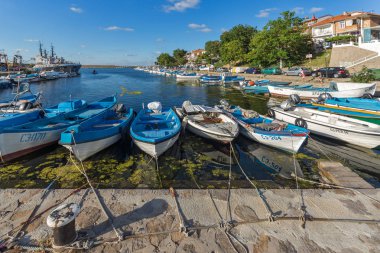 Sozopol, Bulgaristan - 12 Temmuz 2016: Süzebolu şehir, Burgaz bölge, Bulgaristan bağlantı noktasının şaşırtıcı Panorama