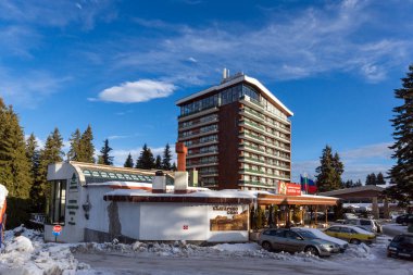 Pamporovo, Bulgaristan - 20 Ocak 2013: Kayak Merkezi Rodop Dağları, bölge Smolyan, Bulgaristan Pamporovo, kış görünümü