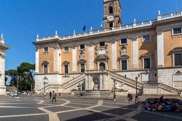 Roma Italia Giugno 2017 Persone Davanti Musei Capitolini Roma — Foto Stock