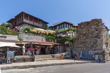 Nessebar, Bulgaristan - 30 Temmuz 2014: sokak eski kasaba Nessebar, Burgaz bölge, Bulgaristan