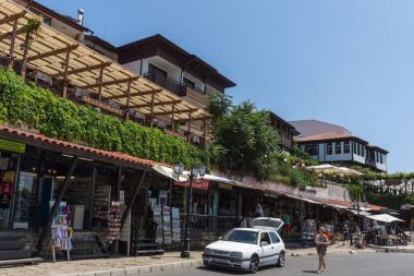 Nessebar, Bulgaristan - 30 Temmuz 2014: sokak eski kasaba Nessebar, Burgaz bölge, Bulgaristan