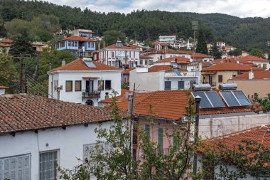 Xanthi, Yunanistan - 23 Eylül 2017: Street ve eski evleri eski kasaba İskeçe, Doğu Makedonya ve Trakya, Yunanistan