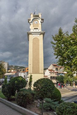 Xanthi, Yunanistan - 23 Eylül 2017: Saat Kulesi eski şehir, İskeçe, Doğu Makedonya ve Trakya, Yunanistan