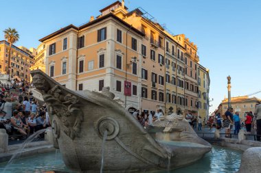Rome, İtalya - 23 Haziran 2017: Şaşırtıcı günbatımı manzarası Piazza di Spagna, Roma, İtalya